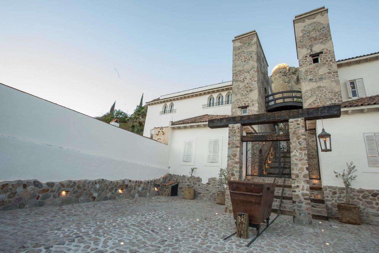Hotel De Piedra Bernal Exteriér fotografie