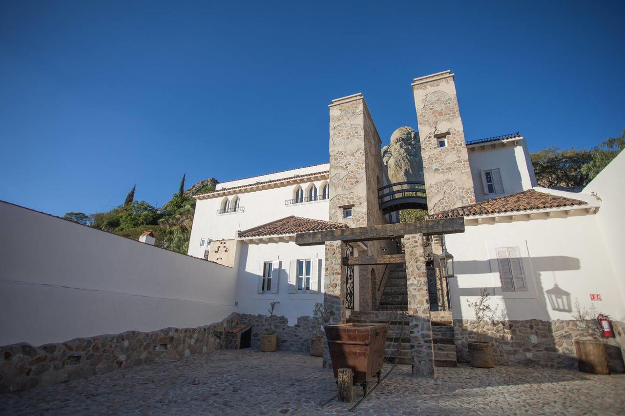 Hotel De Piedra Bernal Exteriér fotografie